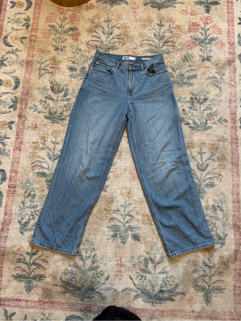 Garage Low- Rise Baggy Jean